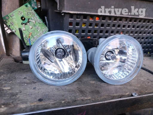 Тайота ист 2003 Туманник