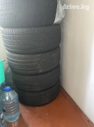 Продаю шины с дисками на Range Rover Сезон:лето Состояние отличное
