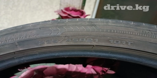 Продаю почти новые шины