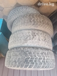 Продаю пять шин на поджеро