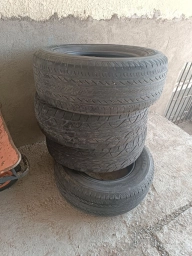 Продаю шины размер состояние хорошее без порезов и шишек на Лексус