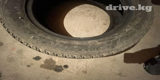 Продаю корейские Шины зима 70 процентов 186//65/15 Комплект в хорошем