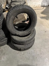 Шины 235 / 65 / R 17, Зима, Б/у, Внедорожные (АТ/МТ), Китай, Firemax