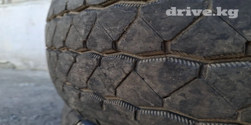 Шины 235 / 65 / R 16, Лето, Б/у, Пара, Грузовики/Автобусы