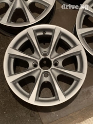 R14 4*100 в отличном состоянии не варенные подойдут на фит жазз нексия