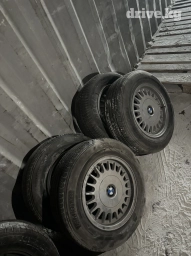 Бмв диски 15 с резиной 16000 сом