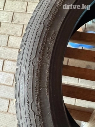 Шины 235 / 35 / R 21, Всесезонная, Б/у, Комплект