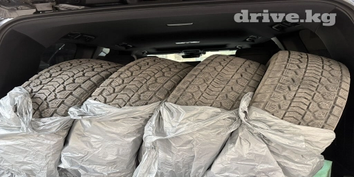 Шины 275 / 60 / R 18, Зима, Б/у, Комплект, Внедорожные (АТ/МТ), Япония, Dunlop