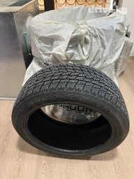 Продаю зимние шины 2шт 275/40/20, 2шт 315/35/20 Производство:Япония