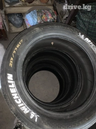 Продаю 
215/55/17
Пара мишлен
Пара Центара
Цена за комплект 3500
