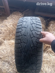 Продаю резину зимние в хорошем состоянии 18 245 45