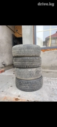 Продам комплект летнихкомплект зимних шин 205-55/R17 в хорошем