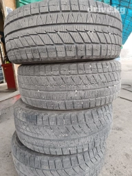 Продаю зимние шины 235/45 R19 от Камри 70 проездил 1 сезон. с декабря