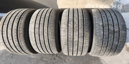 205/65/17. 205/65 R16 на одной шине есть латка( боковой)