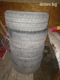 Продам 5штук шины 2летние 3зимние резины б/у всё вместе
