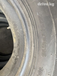 Срочно срочно Продаю шины летние Размер 255/70/16 Цена 7200 (1800 за