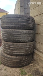 Продаю шины размер 265/60R18