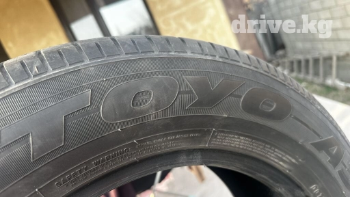 Шины 225 / 65 / R 17, Лето, Б/у, Пара, Легковые, Корея, Toyo