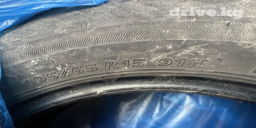 Продаю летние шины с железными дисками 195/65 R15