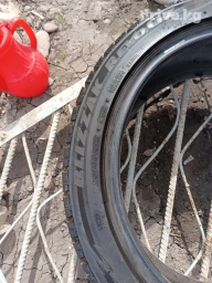 Шины 225 / 45 / R 18, Зима, Б/у, Пара, Легковые, Япония, Bridgestone