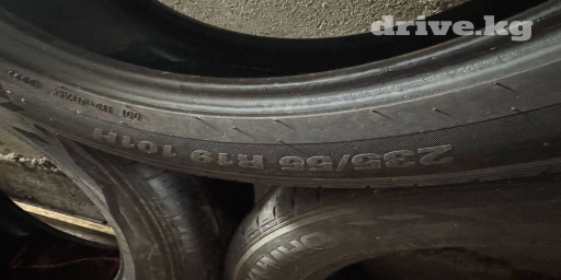Продаю срочно шины Комплект Состояние протектора 90% Подходит Хундай