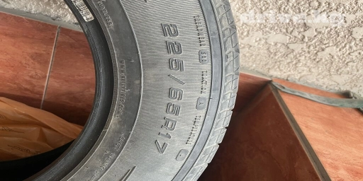Шины 225 / 65 / R 17, Лето, Б/у, Комплект, Легковые, GoodYear