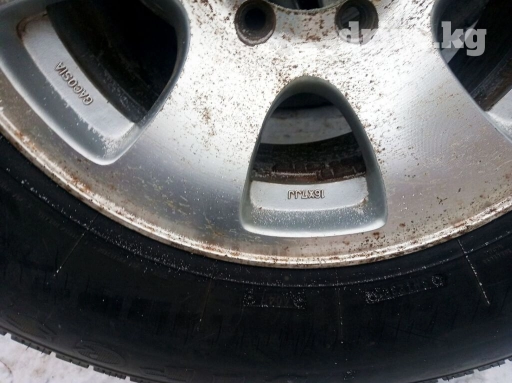 5 штук, 4 колеса с дисками, 1 без. Почти новые. Цена за всё. Только