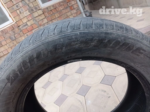 Шины 225 / 55 / R 18, Зима, Б/у, 1 шт, Легковые, Япония, Bridgestone
