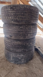 215/50/17 сатылат срочно баасы 12500