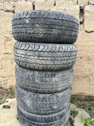 Продаю шины на джипы( без порезов и шишек)
Размер 275/65/17