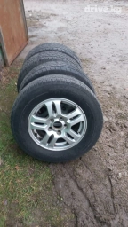 Продаю шины б/у летние. Размер 215/70/15