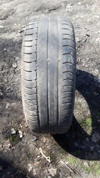 Продам резину 195/60/15 в хорошем состоянии,без шишки и не клеенная