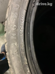 225/40ZR18 в отличном состоянии!