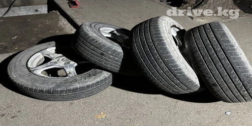 Продаю шины 4 комплект 225/65/17