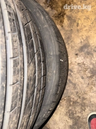 275/40 r22 . 

Лето / в хорошем состоянии 

Цена договорная