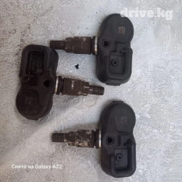 Продаю датчик давления оригинал стояли на тойота камри 70 1000с за