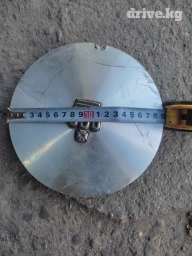 Куплю такой колпак на Краун не доро нужен только один