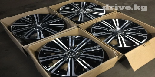 Колеса в сборе 275 / 50 / R 21, Зимняя шипованная, Новый, Комплект, Легковые, Литые, отверстий - 5