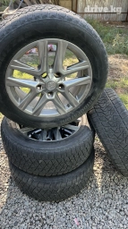 Колеса в сборе 275 / 55 / R 20, Зима, Б/у, Комплект, Внедорожные (АТ/МТ), Литые, отверстий - 5