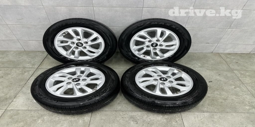 Колеса в сборе 195 / 65 / R 15, Лето, Б/у, Комплект, Легковые, Литые, отверстий - 5