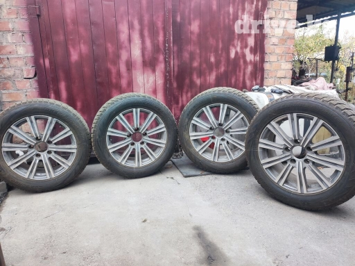 Колеса в сборе 285 / 50 / R 20, Зима, Б/у, Комплект, Внедорожные (АТ/МТ), Литые, отверстий - 5