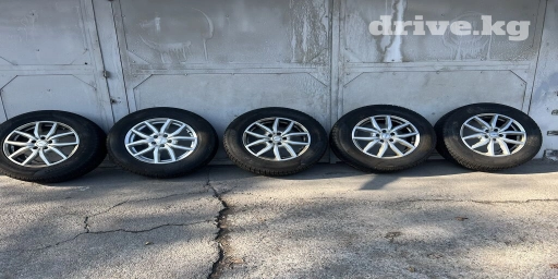 Колеса в сборе 235 / 65 / R 17, Зима, Новый, Комплект, Легковые, Литые, отверстий - 5