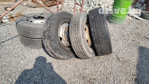 Колеса в сборе 235 / 75 / R 17.5, Б/у, Железные, отверстий - 6