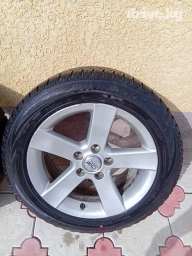 Колеса в сборе 205 / 55 / R 16, Зима, Б/у, Комплект, Легковые, Литые, отверстий - 5