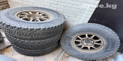 Колеса в сборе 315 / 70 / R 17, Всесезонная, Б/у, Комплект, Внедорожные (АТ/МТ)