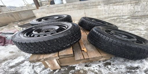 Колеса в сборе 195 / 65 / R 15, Зима, Б/у, Комплект, Легковые, Железные, отверстий - 5