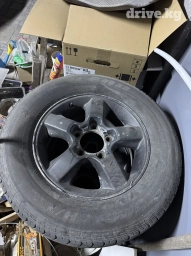 Колеса в сборе 285 / 60 / R 18, Всесезонная, Б/у, Комплект, Внедорожные (АТ/МТ), Литые, отверстий - 4