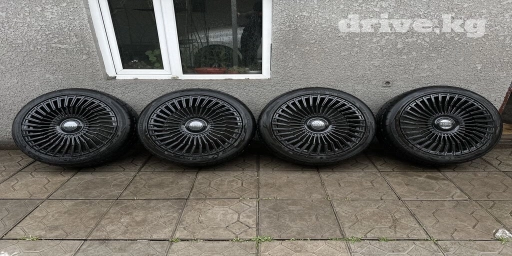 Колеса в сборе 275 / 40 / R 22, Лето, Б/у, Комплект, Легкий коммерческий транспорт (C/LT), Литые, отверстий - 5