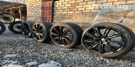 Литые Диски R 18 AMG, отверстий - 5, Новый