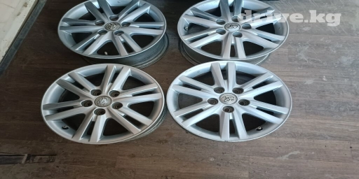 Литые Диски R 16 Toyota, Комплект, отверстий - 5, Б/у
